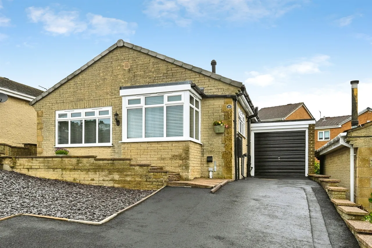 2 bed house for sale, Iona Close, Tibshelf, DE55