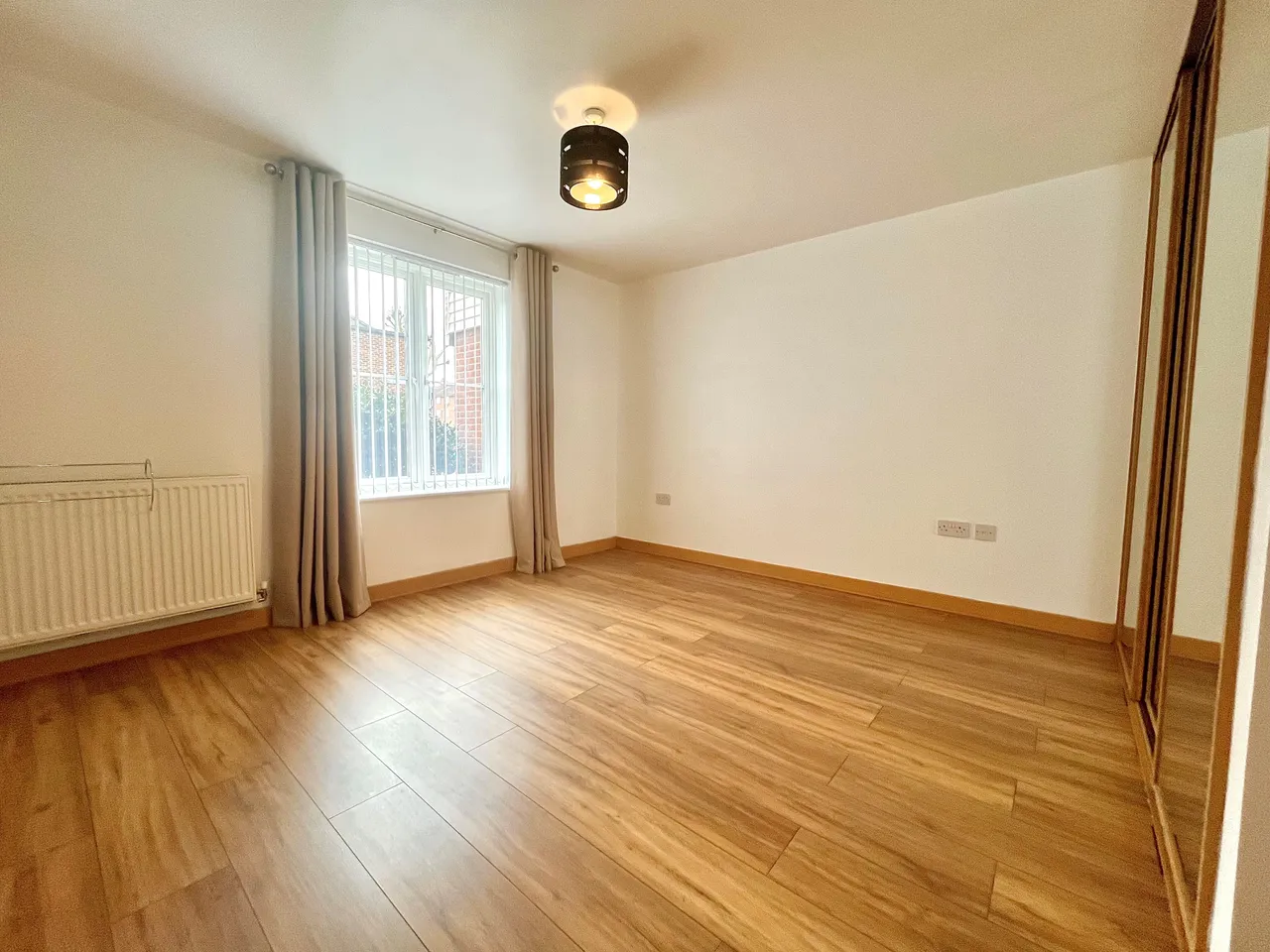 1 bed flat to rent — Welcome Inn, Well Hall Road, SE9