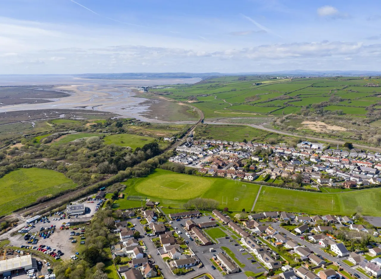 Llys Y Felin, Kidwelly, SA17, photo 26
