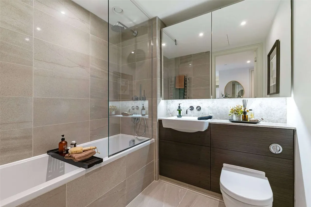 9 Eastfields, Riverside Quarter, Wandsworth, London, SW18 1YR, photo 6