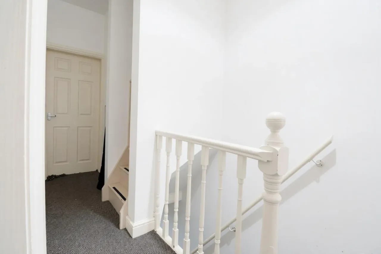 Stoke-On-Trent, ST6, photo 13