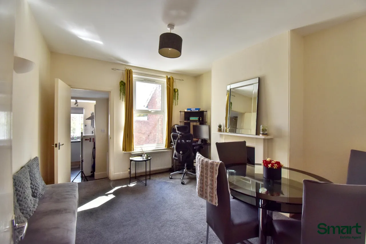 Alphington Road, Exeter, photo 13