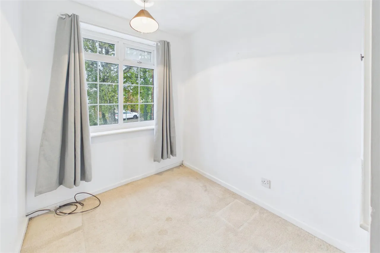 Dorothy Hodgkin Court, Beccles, NR34, photo 8