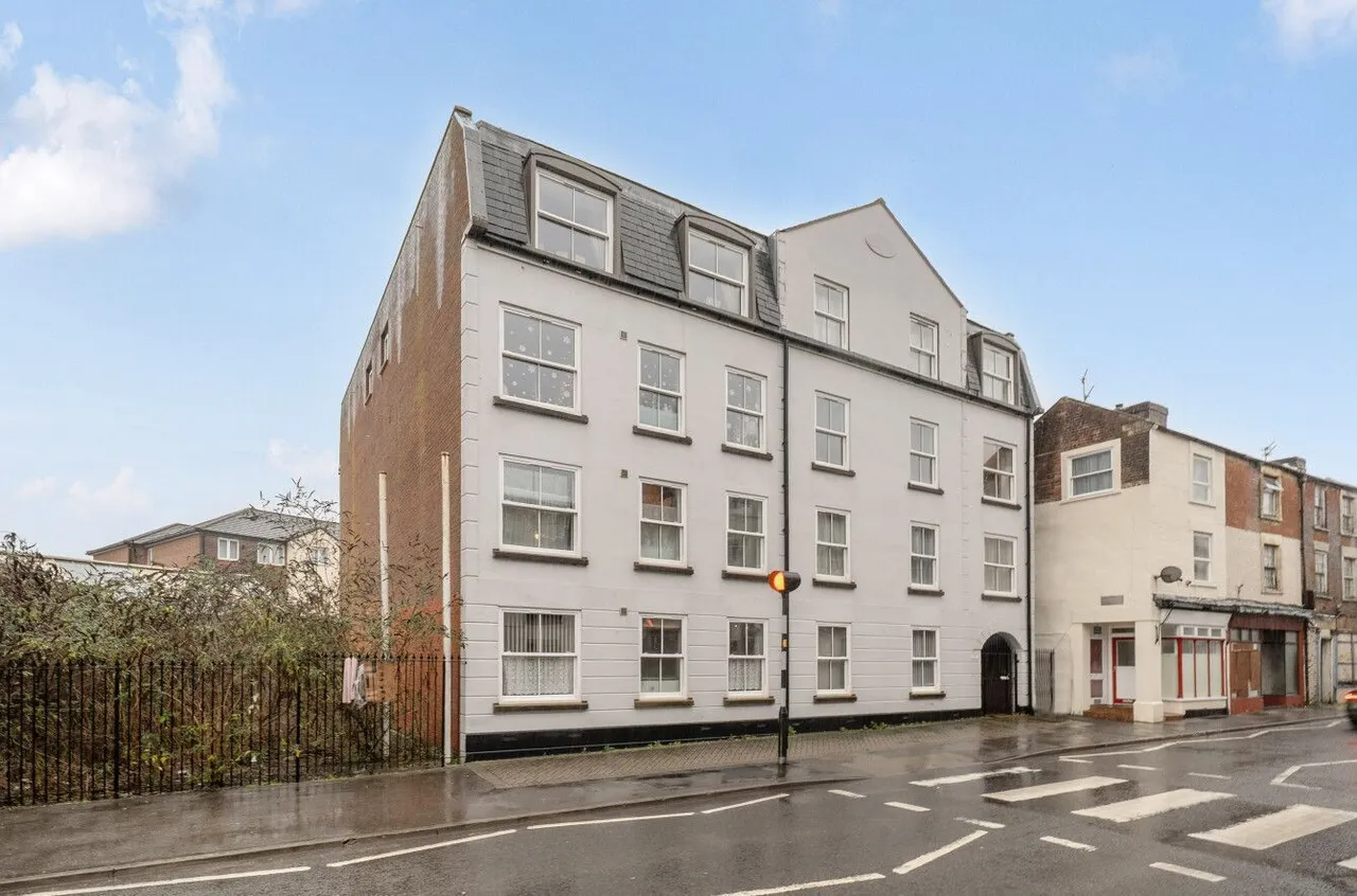 Chatham Court, Warminster, BA12, photo 19