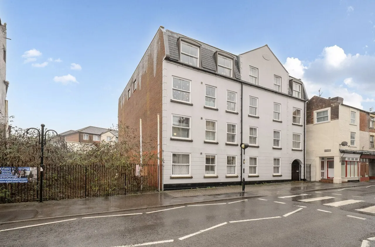 Chatham Court, Warminster, BA12, photo 17