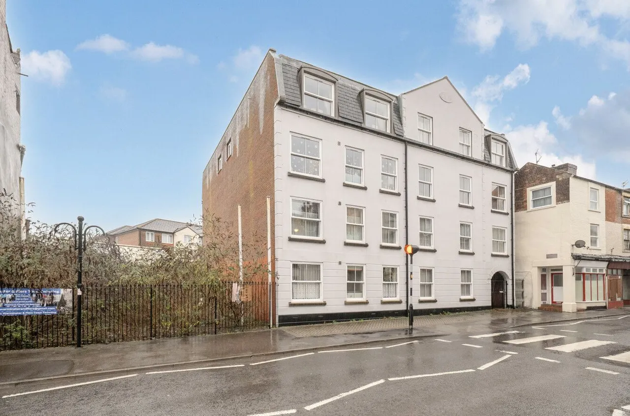 Chatham Court, Warminster, BA12, photo 20