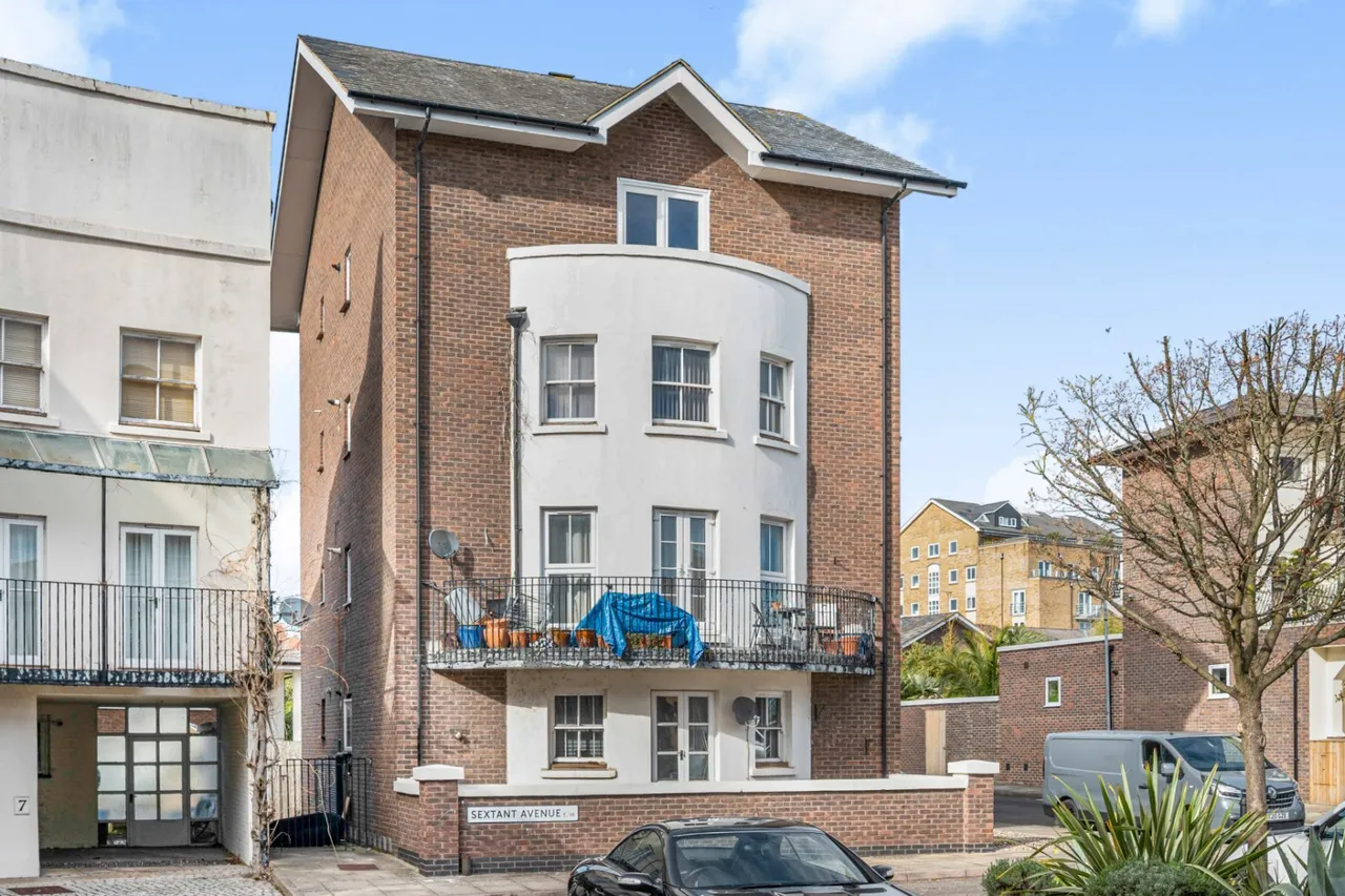 Saunders Ness Road, London, E14, photo 9