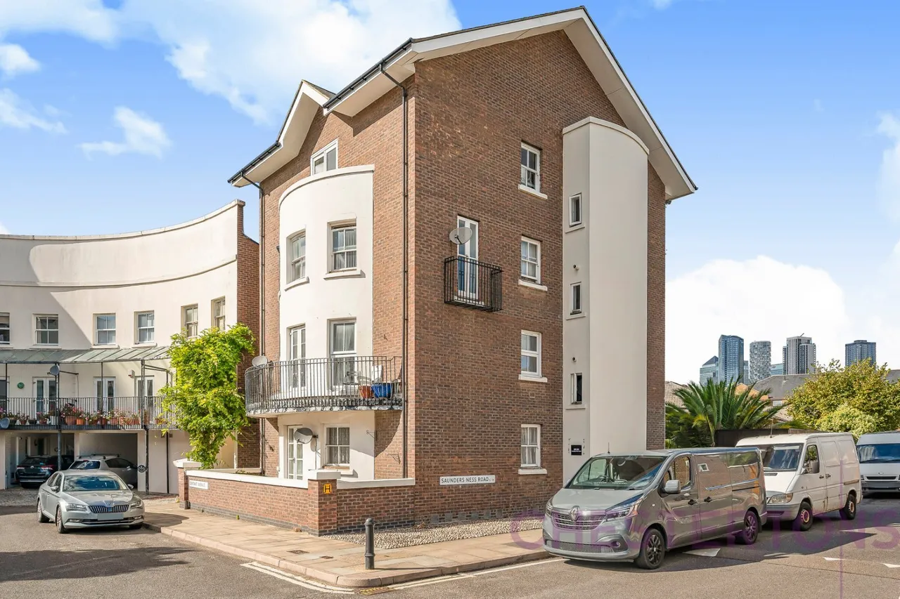 Saunders Ness Road, London, E14, photo 22