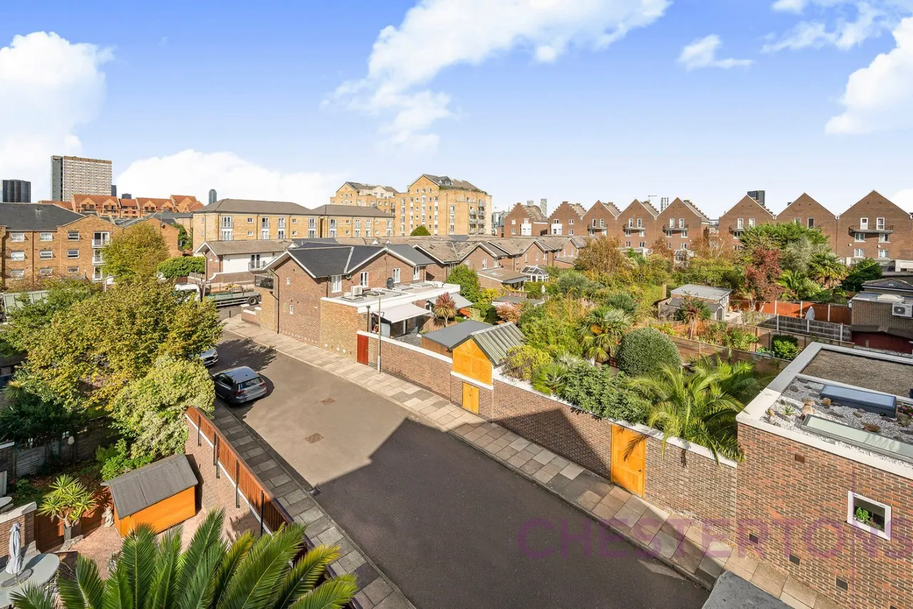 Saunders Ness Road, London, E14, photo 27