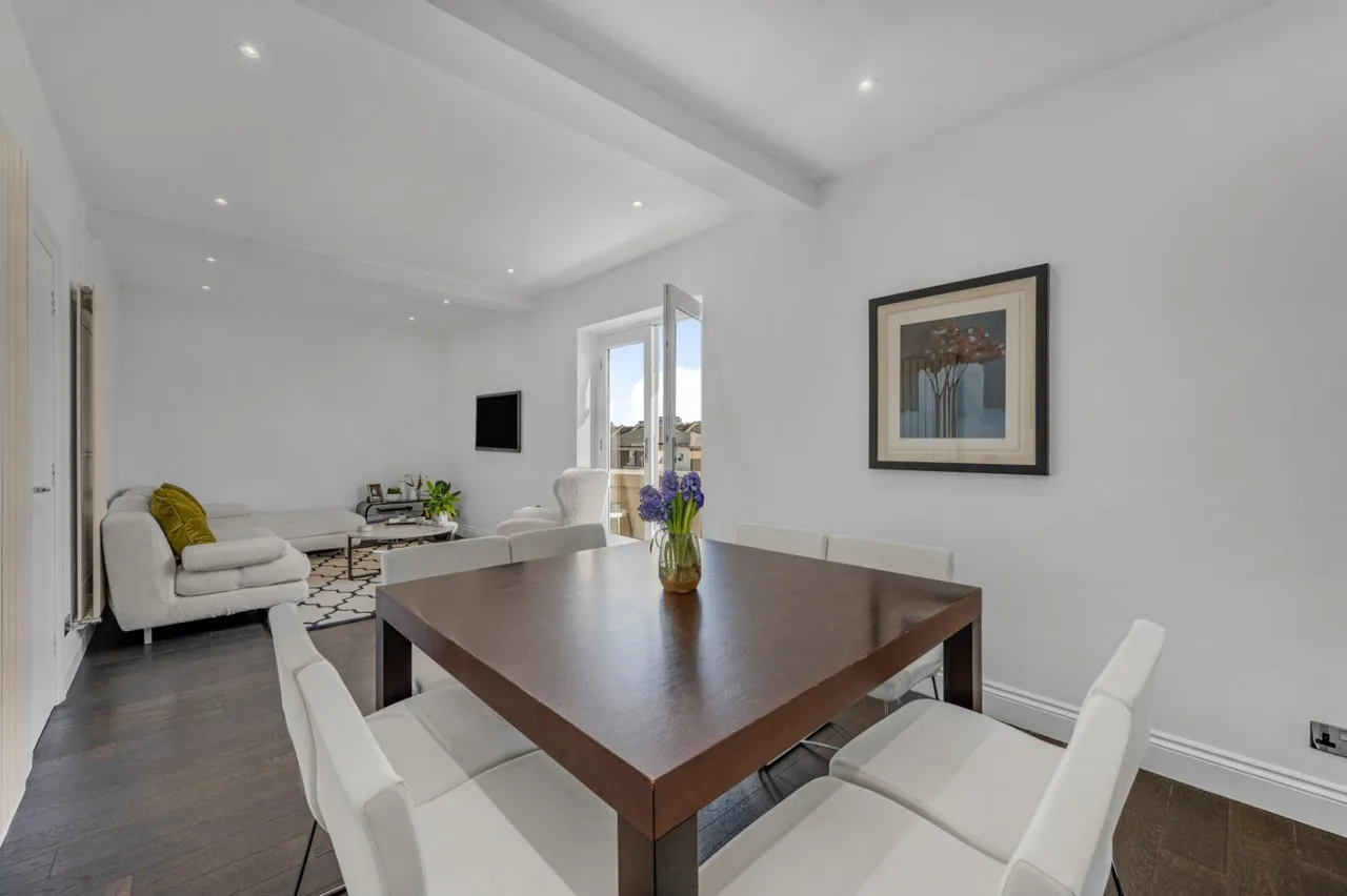 Saunders Ness Road, London, E14, photo 4