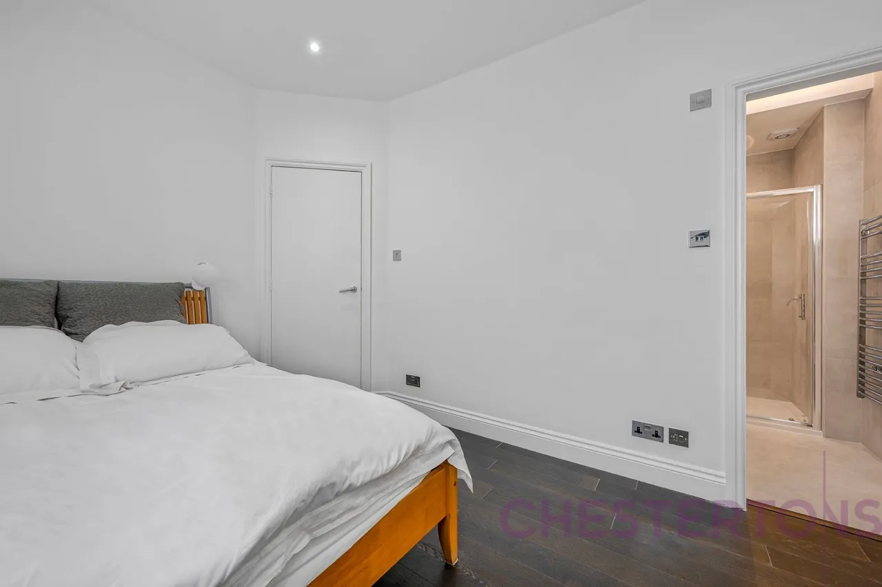 Saunders Ness Road, London, E14, photo 20