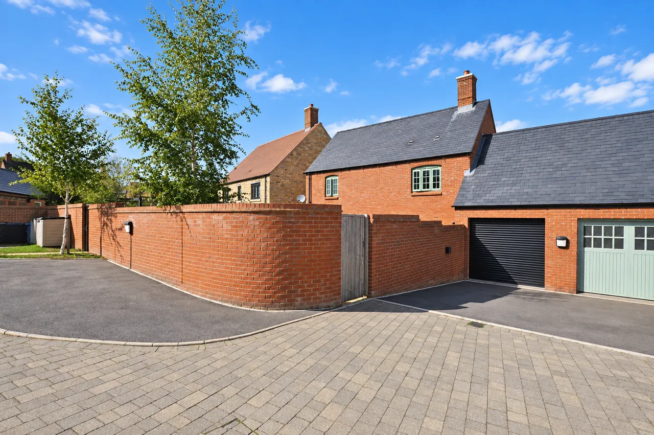 Flanders Way, Brackley, NN13, photo 8