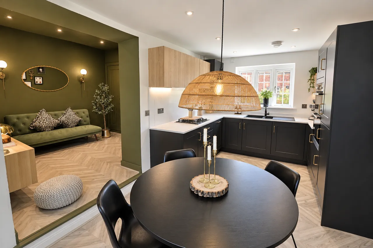3 bed house for sale, Flanders Way, Brackley, NN13