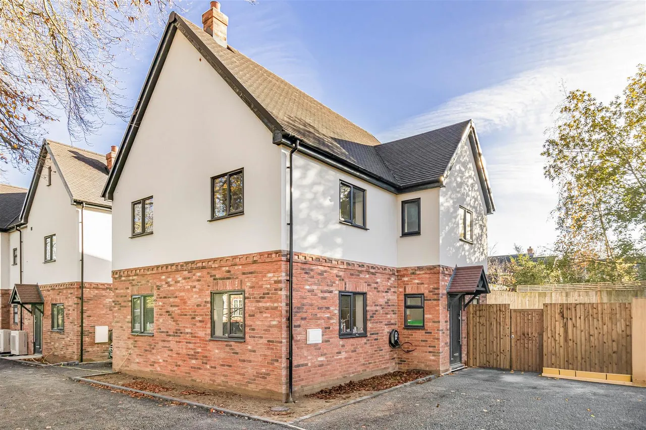 4 bed house for sale, Kingsbridge Way, Kentford, CB8