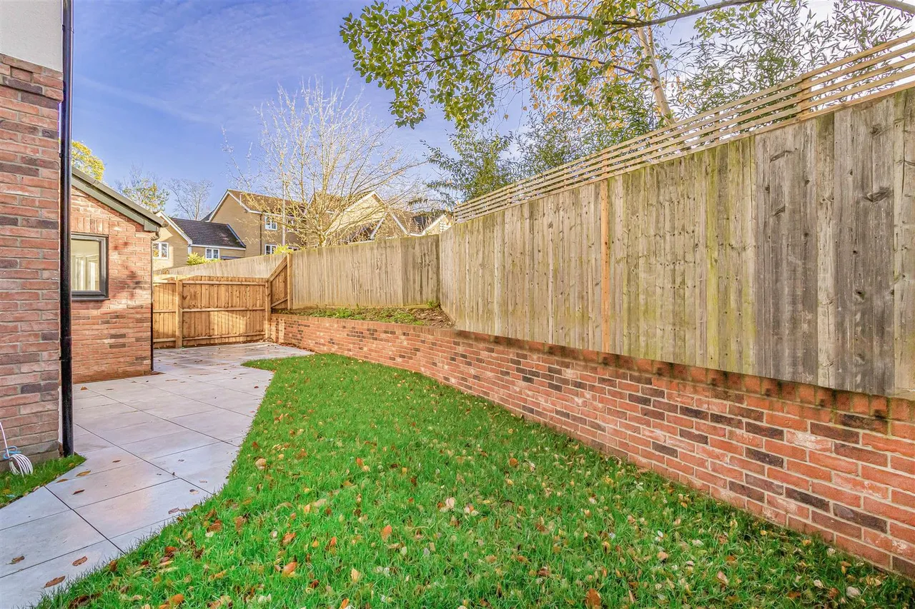 Kingsbridge Way, Kentford, CB8, photo 4
