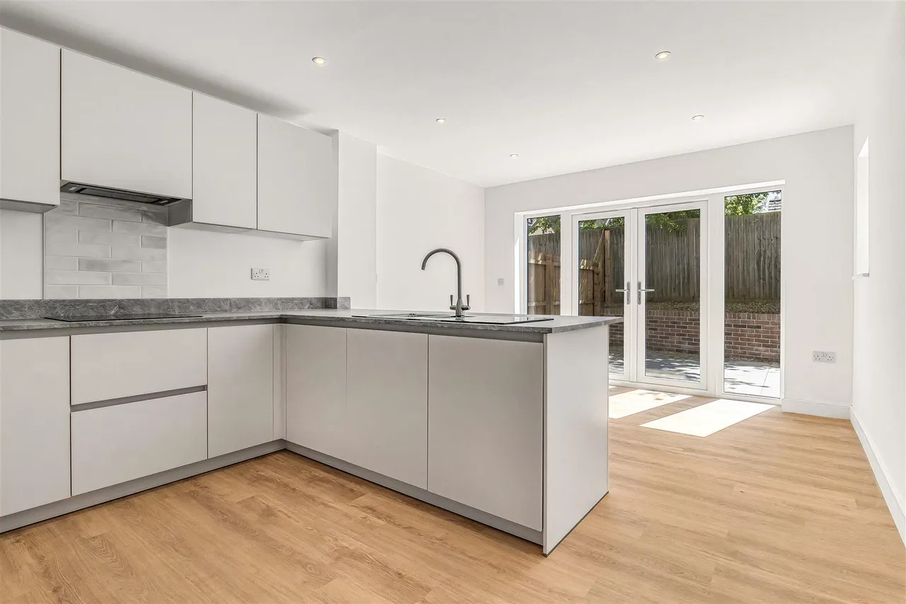 Kingsbridge Way, Kentford, CB8, photo 2