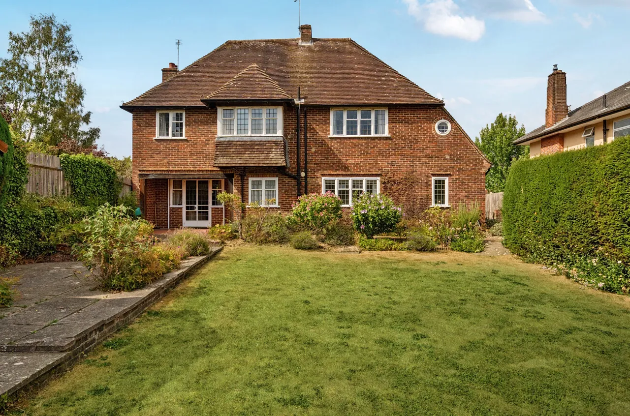 Cranmore Lane, Aldershot, Hampshire, GU11 3AP, photo 3