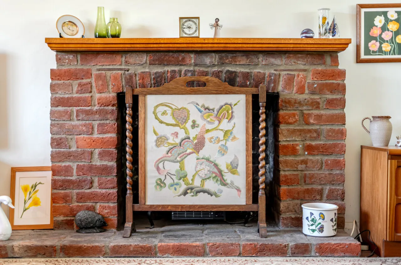 Cranmore Lane, Aldershot, Hampshire, GU11 3AP, photo 10