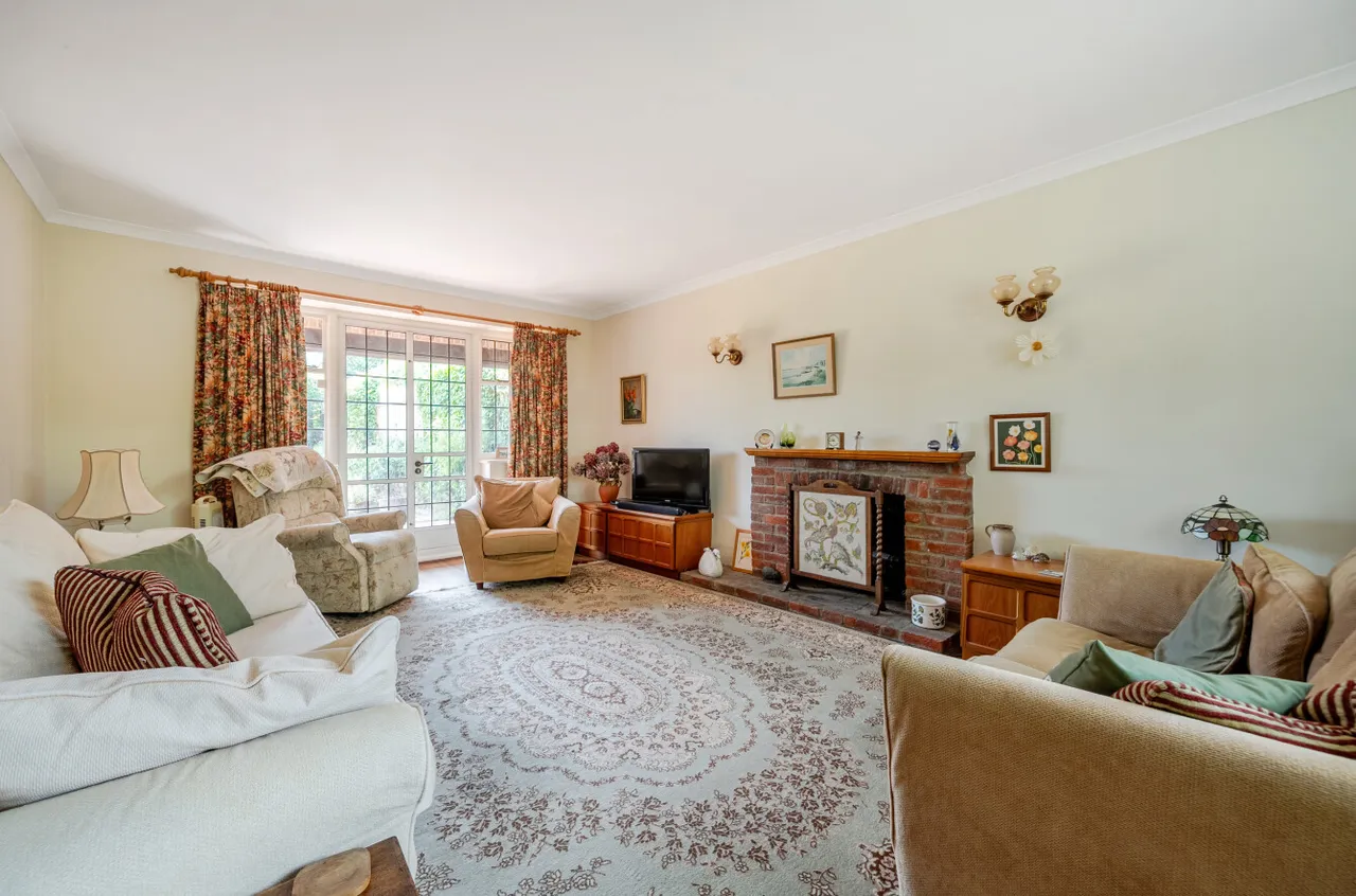 Cranmore Lane, Aldershot, Hampshire, GU11 3AP, photo 5