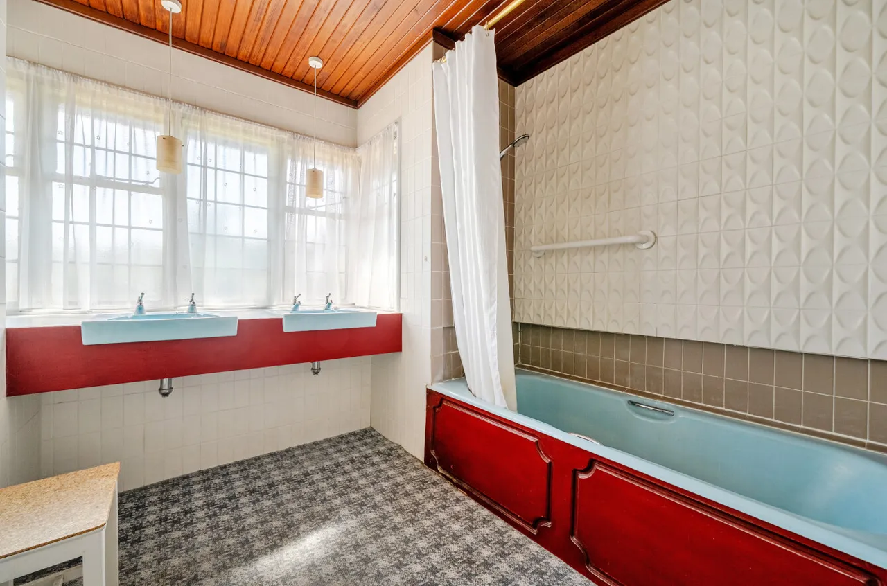Cranmore Lane, Aldershot, Hampshire, GU11 3AP, photo 15
