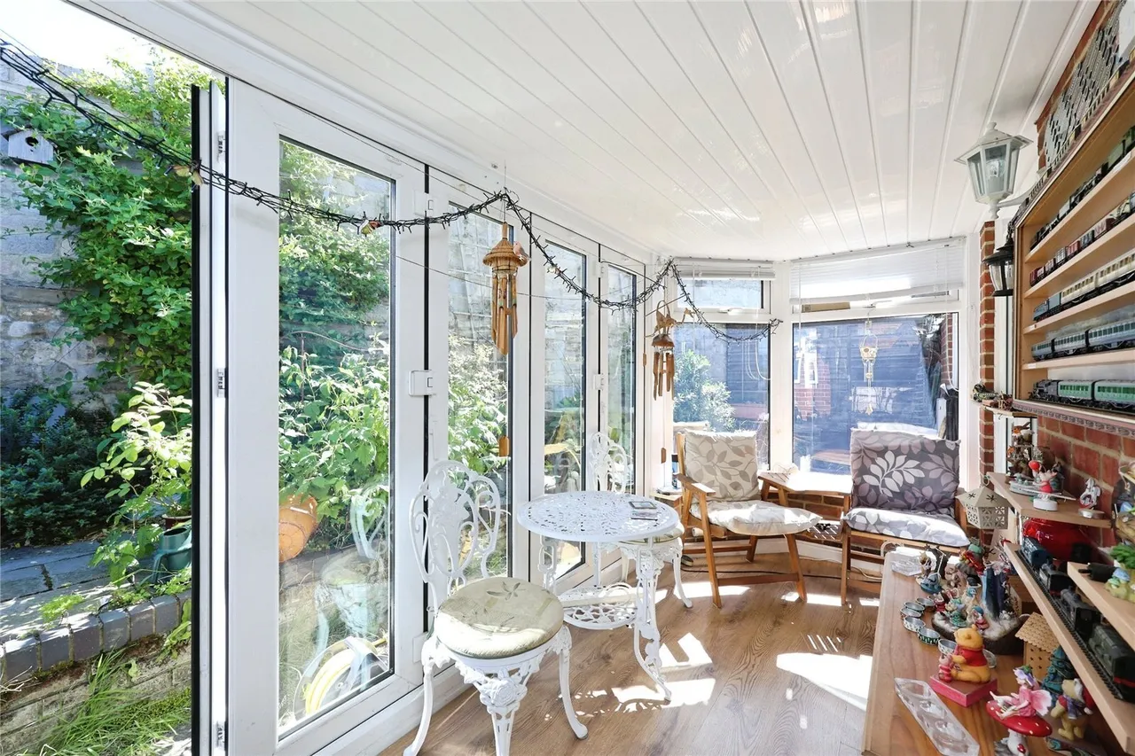Westwood Road, Ryde, PO33, photo 4