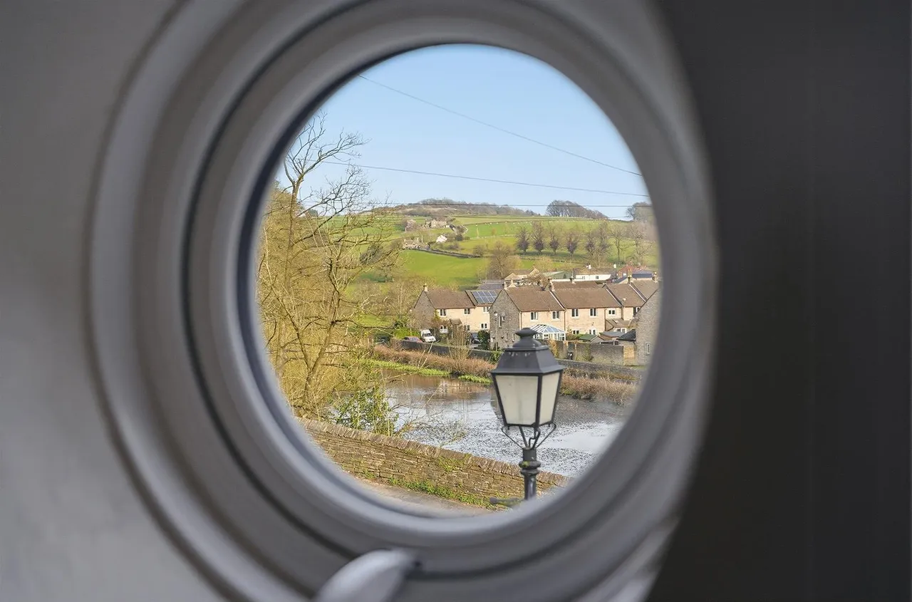 Shrigley Road, Bollington, photo 5