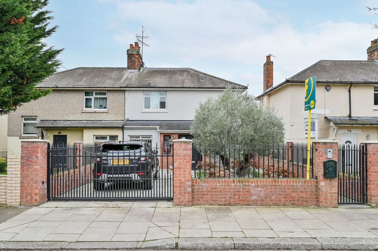 4 bed house for sale — 80 First Avenue, London