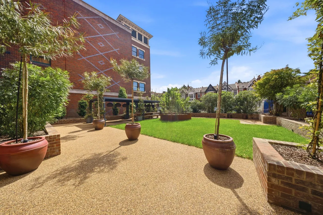 flat to rent, Lowlands Road, Harrow