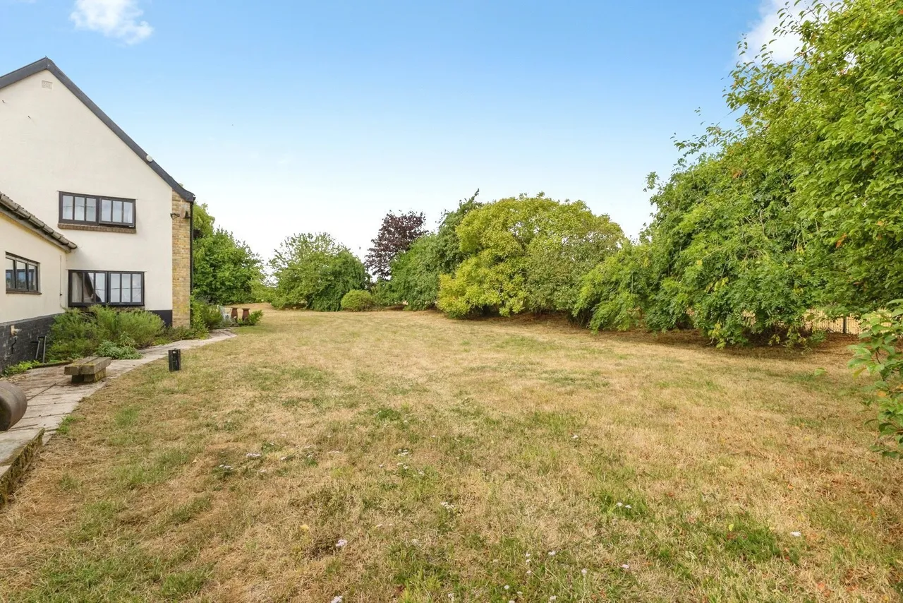 Bunwell Road, Besthorpe, Norfolk, NR17, photo 34