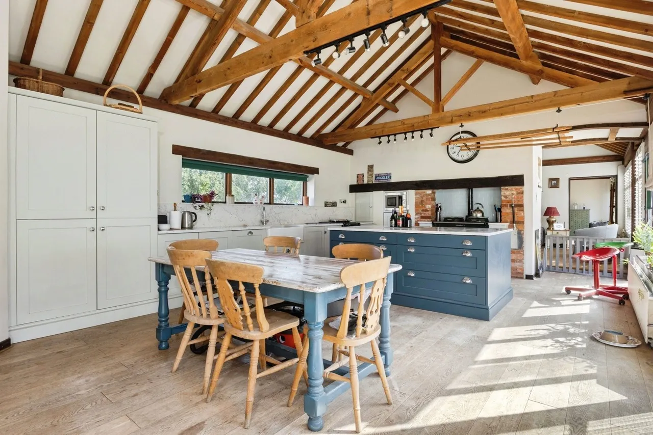 Bunwell Road, Besthorpe, Norfolk, NR17, photo 3