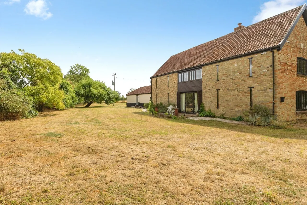 Bunwell Road, Besthorpe, Norfolk, NR17, photo 30
