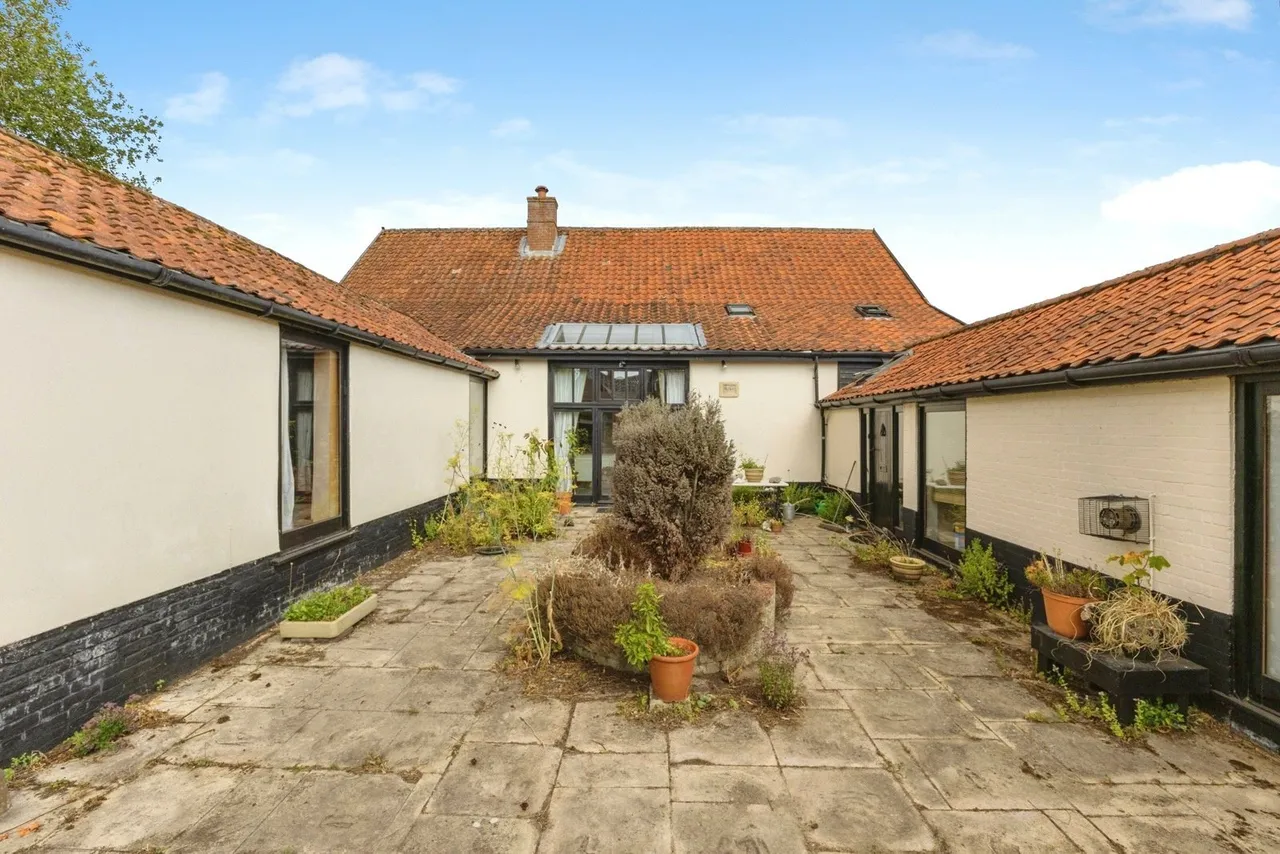 Bunwell Road, Besthorpe, Norfolk, NR17, photo 37