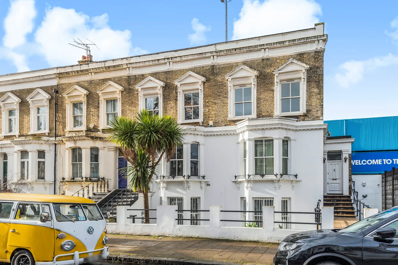7 bed property for sale, Loftus Road, Shepherds Bush, W12