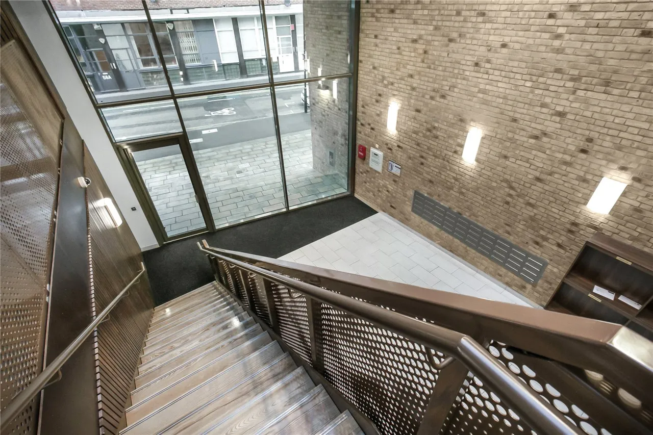 Featherstone Street, London, EC1Y, photo 18