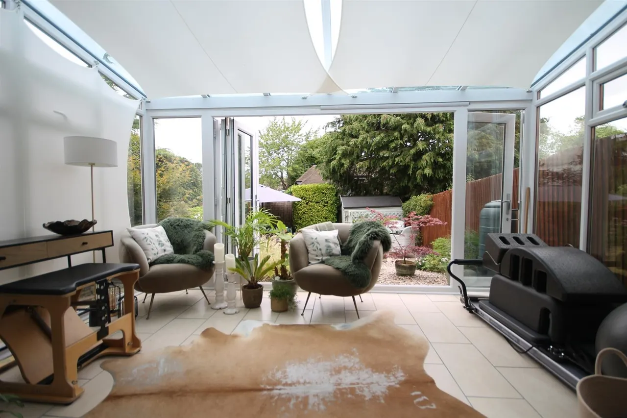 Lyngarth Close, Great Bookham, KT23, photo 5