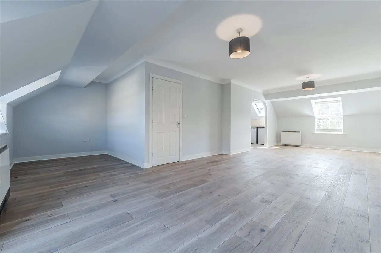 Navigation Drive, Apperley Bridge, BD10, photo 3
