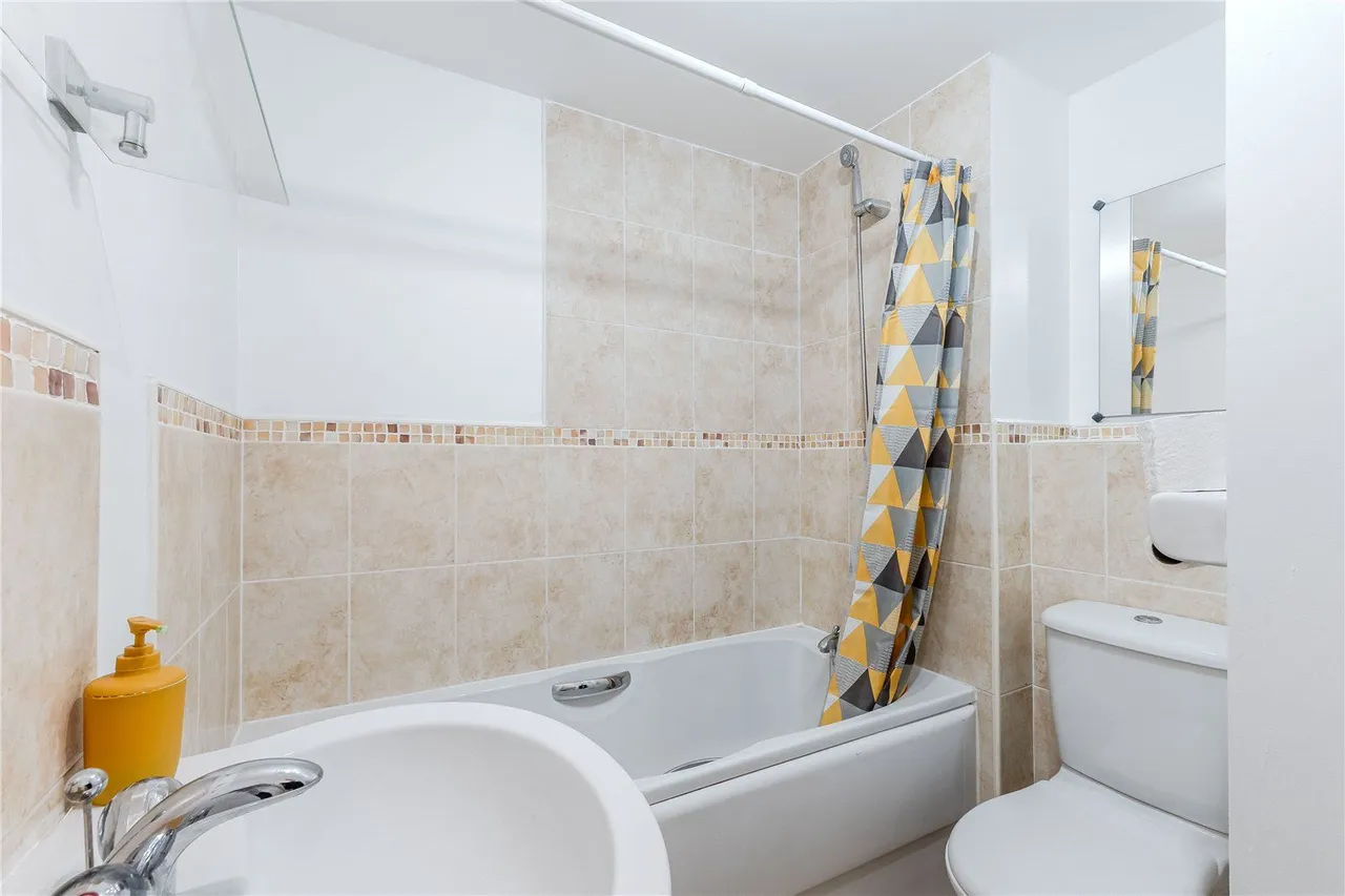 Navigation Drive, Apperley Bridge, BD10, photo 9