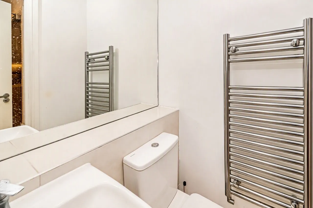 Cambridge Place, Aylesbury, HP20, photo 8
