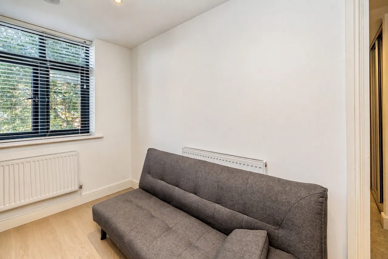 Cambridge Place, Aylesbury, HP20, photo 6