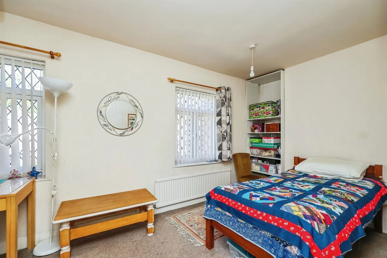 Livingstone Street, Newstead Village, NG15, photo 11