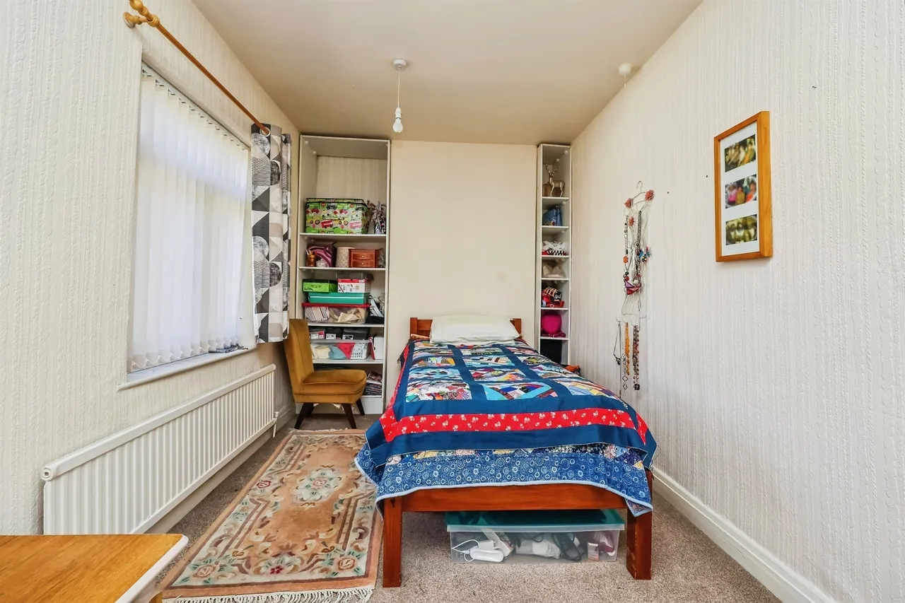 Livingstone Street, Newstead Village, NG15, photo 17