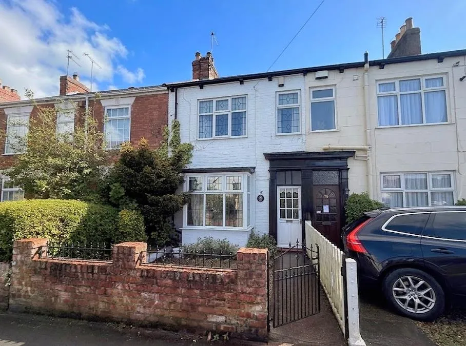 2 bed house for sale — New Village Road, Cottingham