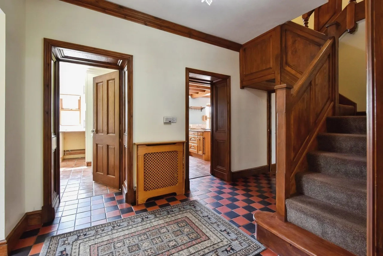Pentwyn Road, Betws, SA18, photo 20
