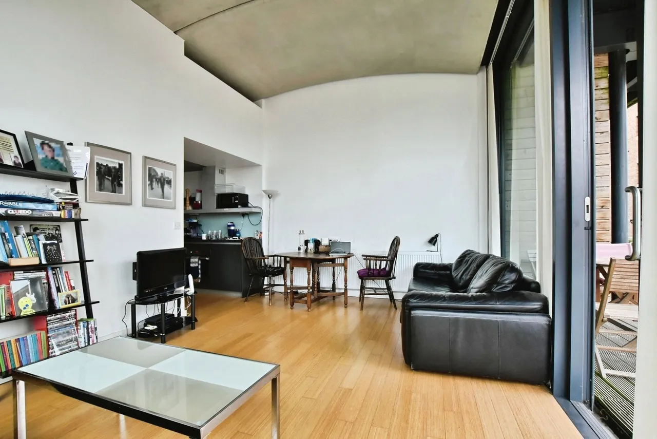 Woodfield Road, Greater Manchester, WA14, photo 8