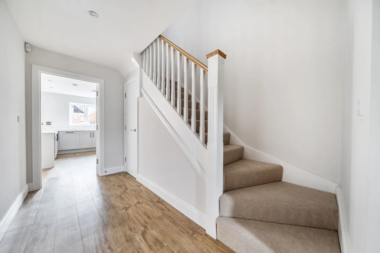 Folders Lane, Burgess Hill, RH15, photo 7
