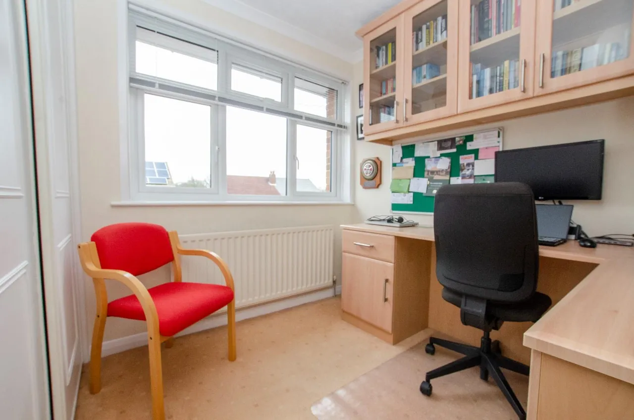 Kinsbourne Way, Thornhill, Southampton, SO19 6HB, photo 4