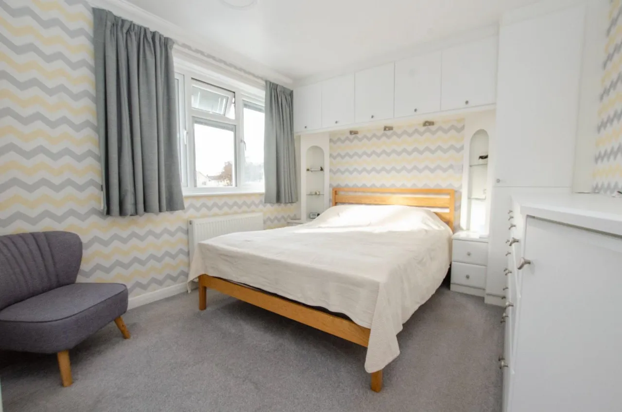 Kinsbourne Way, Thornhill, Southampton, SO19 6HB, photo 2