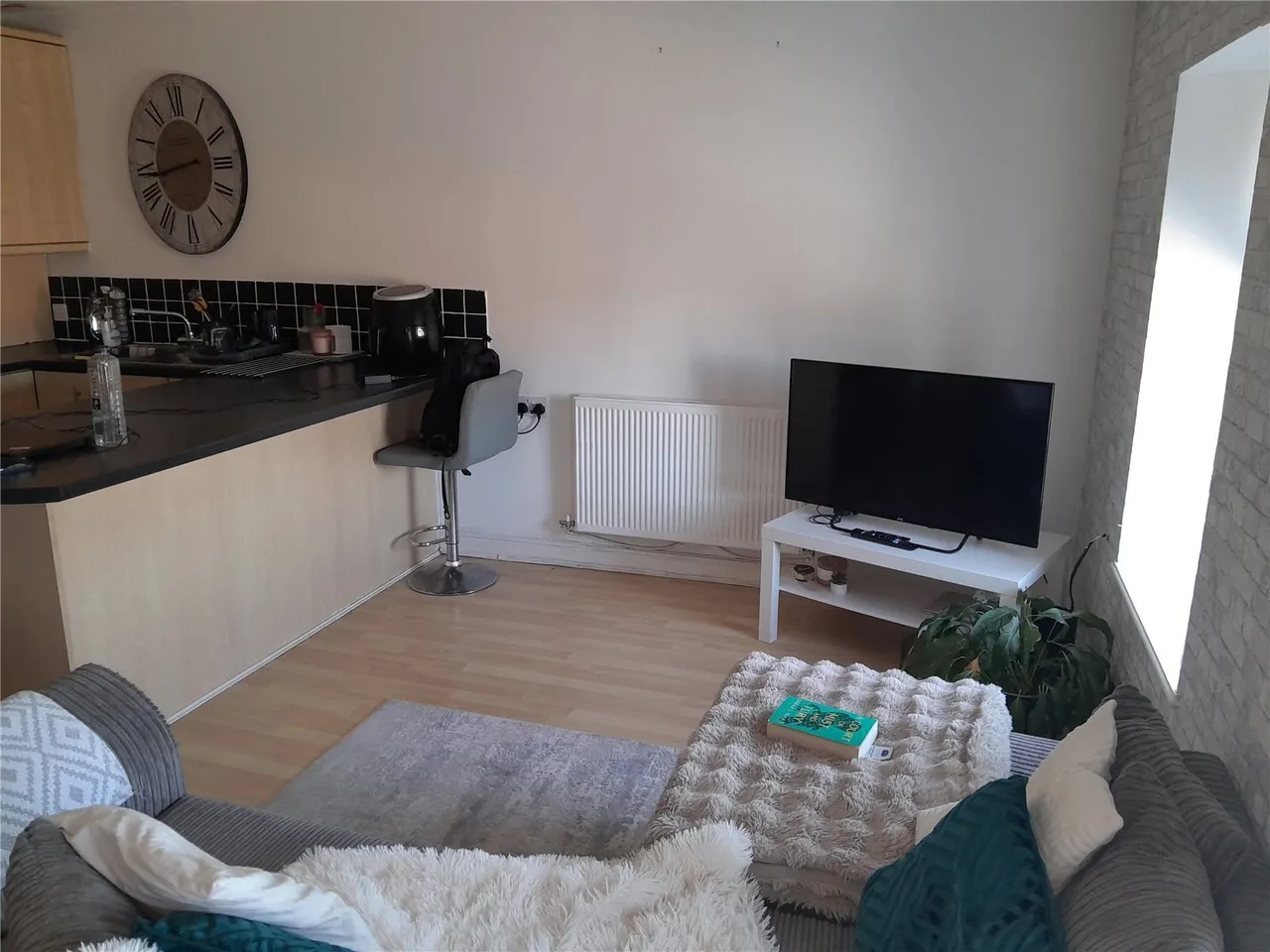 Tamworth Road, Kingsbury, B78, photo 5