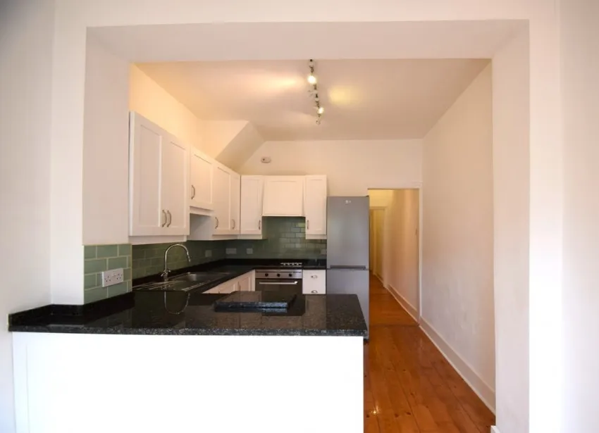 2 bed property to rent, Southfield Road, Chiswick