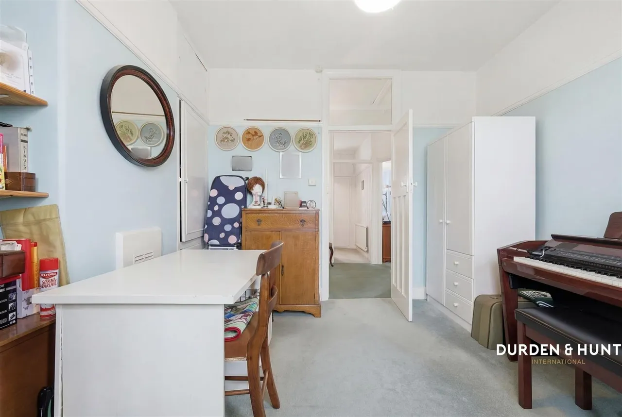 Western Road, Leigh-On-Sea, SS9, photo 16